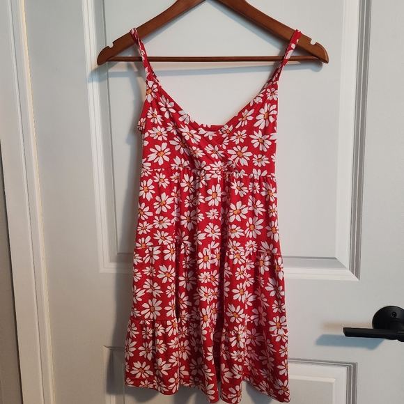 NWT Hollister red and white daisy dress XXS short - Picture 5 of 7